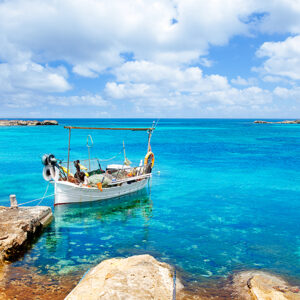 ibizaecotours.com Actividades sostenibles Experiencias corporativas Excursion en llaut por el litoral pitiuso